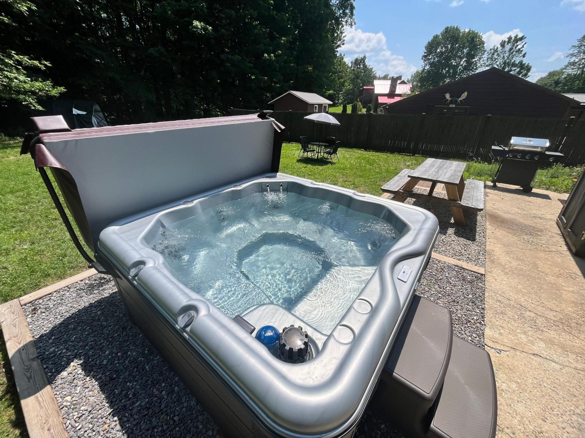 Ski Chalet W-Hot Tub, Only 3 Min To Sunday River Ski Lifts! 贝塞尔 外观 照片